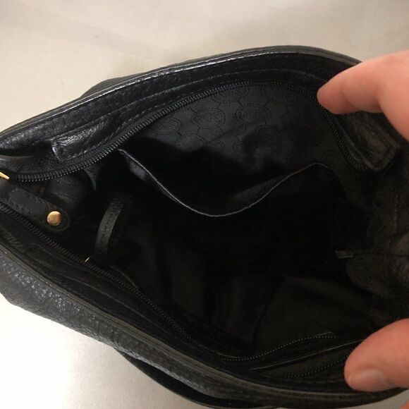 ‎Michael Kors Black Shoulder Bag - Picture 13 of 16